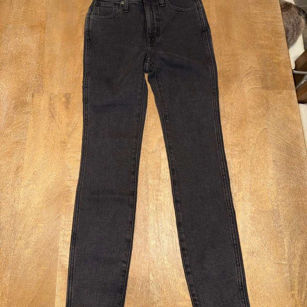 Madewell Petite 10" High-Rise Skinny Jeans in Starkey Wash Mb009 23P